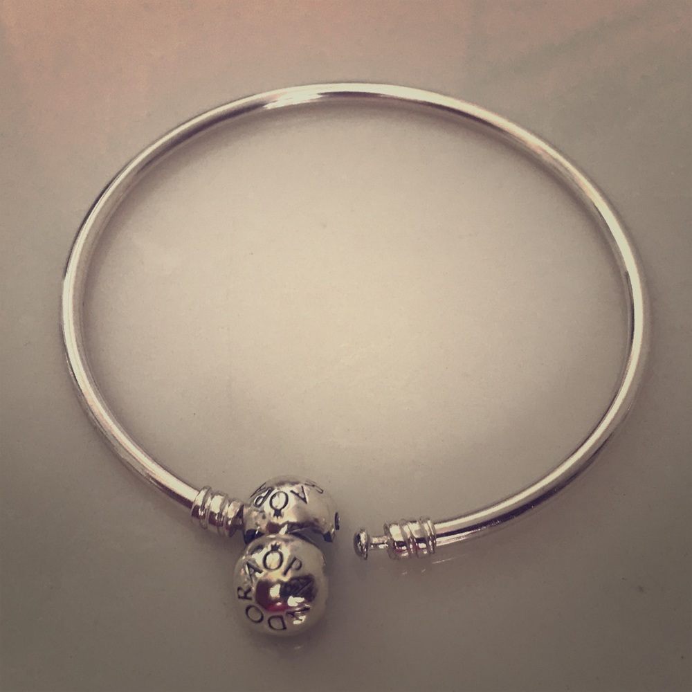 Pandora bracelet bangle